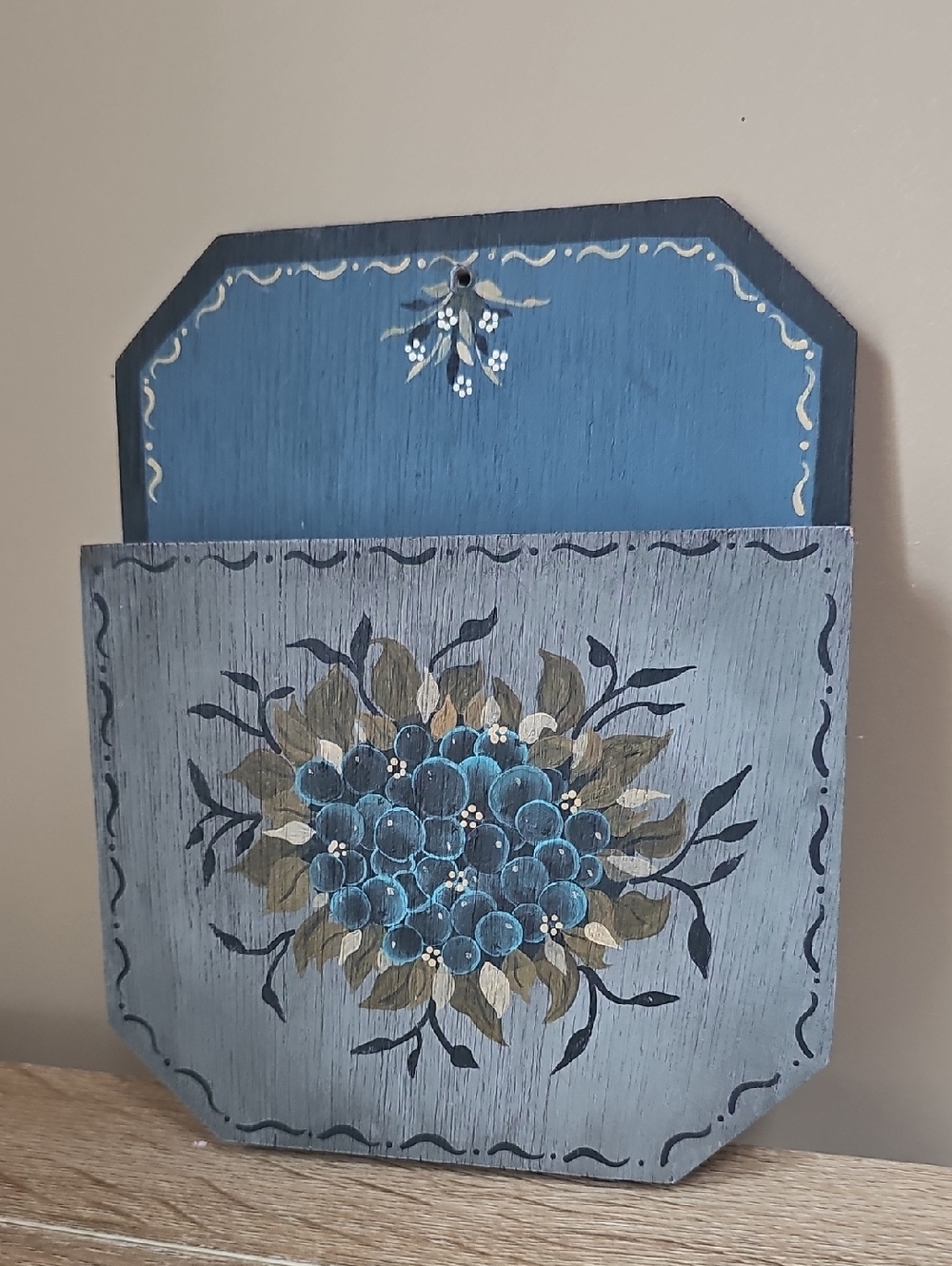Hand-Painted Blueberry Floral Thin Wall Pocket Cottage Country Decor